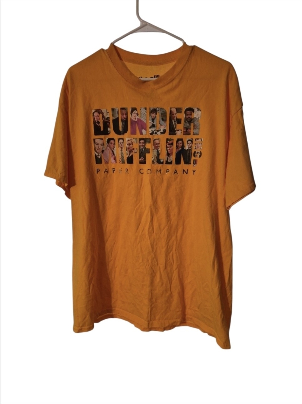 'Dunder Mifflin' Orange Graphic Men's T‑Shirt